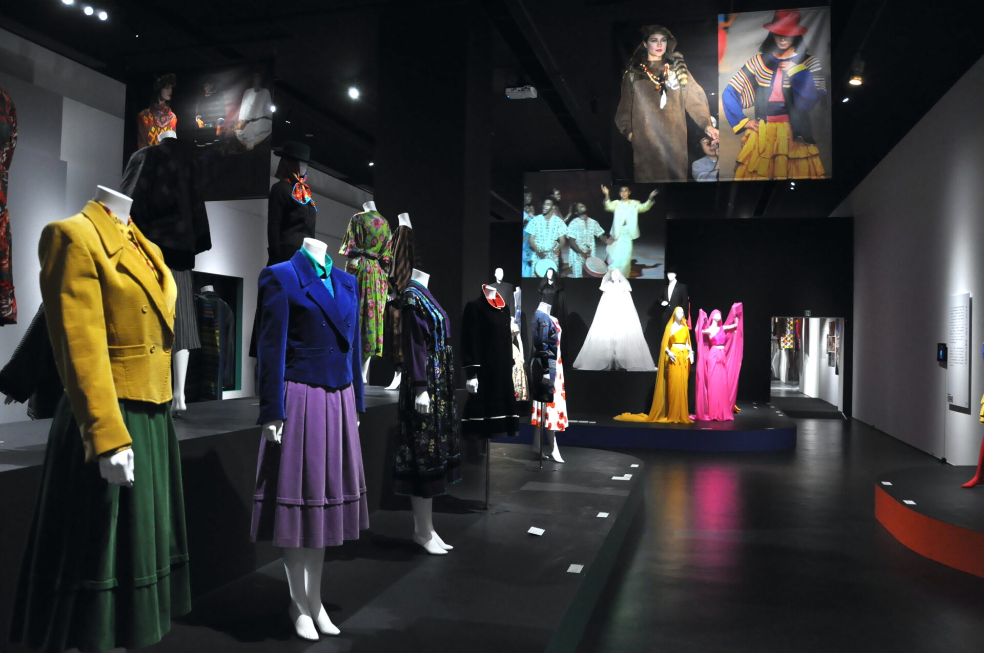 大正6年創刊｜播磨時報｜【姫路市】世界のケンゾーが故郷に凱旋 没後初